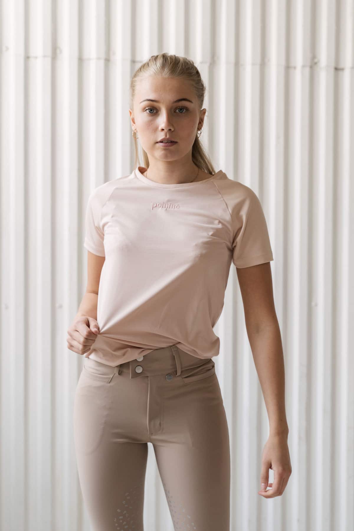 Saint Beige, T-shirt