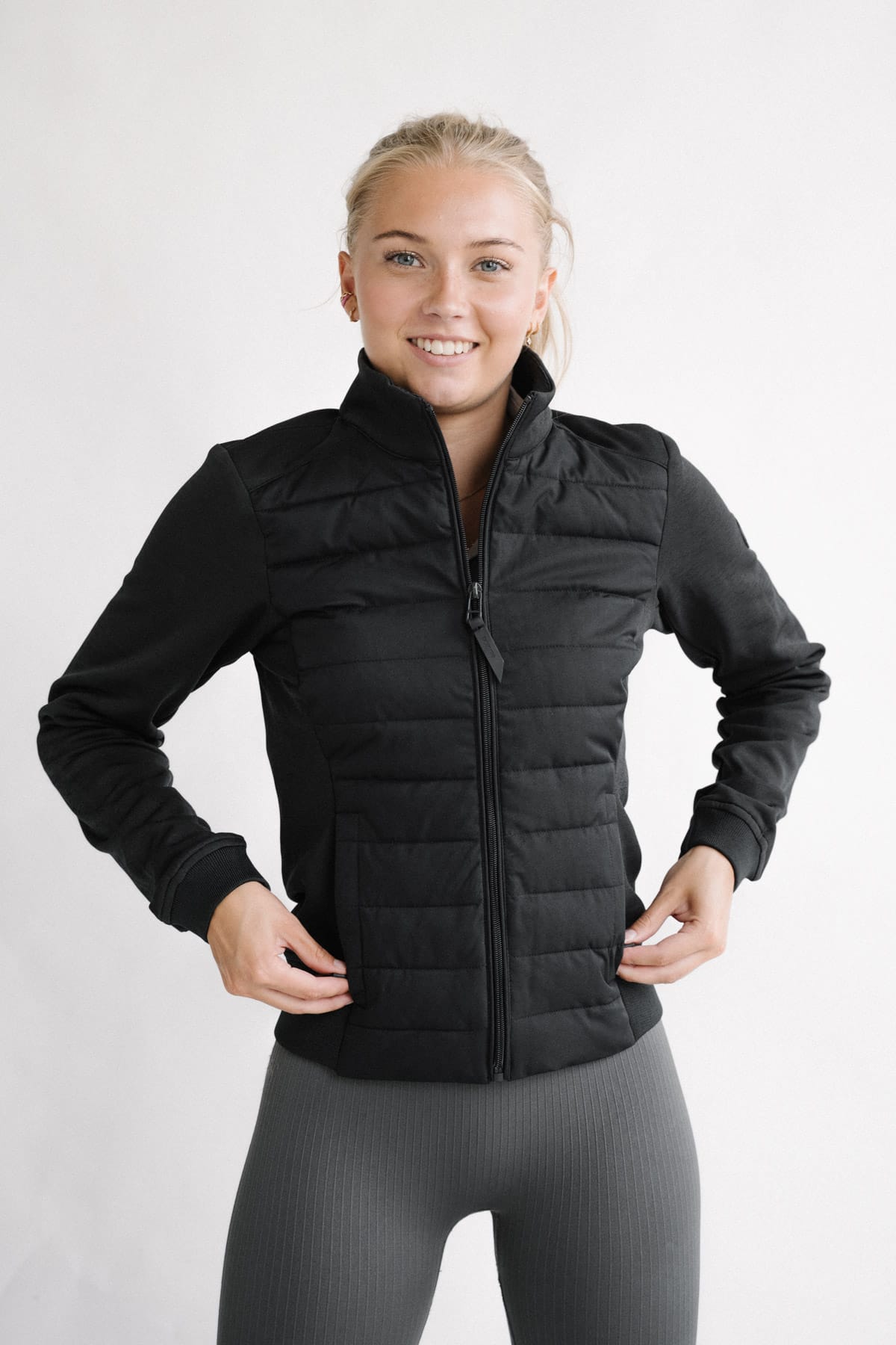 Adrienne Black, veste hybride