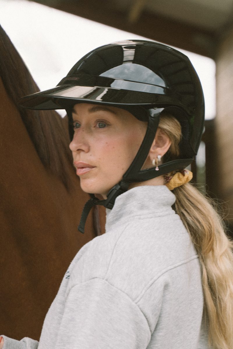 Maeva Hjälm, Blank Svart